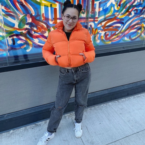 MEET THE POSHER ⚡️ - Picture 4 of 4